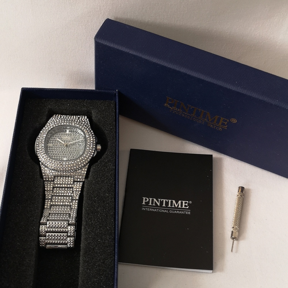 Beautiful New in Box Pintime Women's Watch Silver-toned with Bling Waterproof